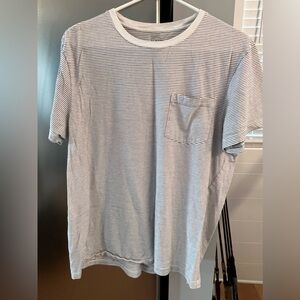Men’s J Crew pocket tee shirt